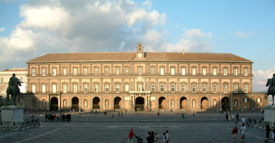 palazzo reale napoli