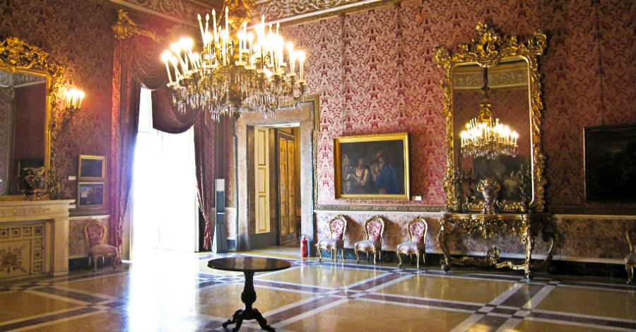 appartamento storico napoli