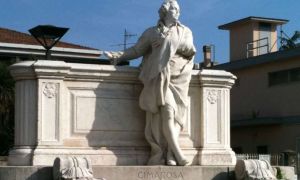Domenico Cimarosa statua