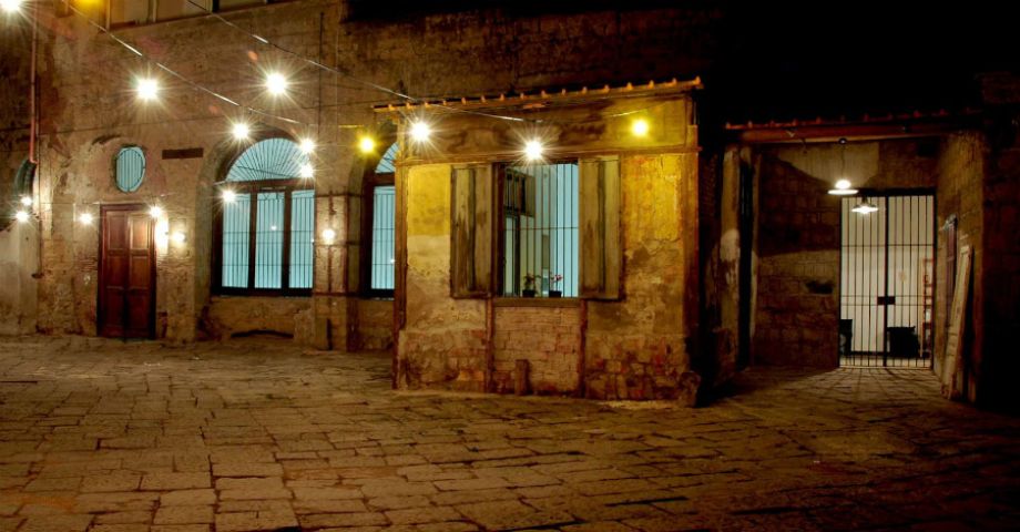 Locali Napoli