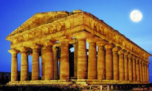 Paestum - scavi di notte