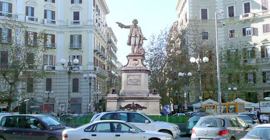 Piazza Vanvitelli