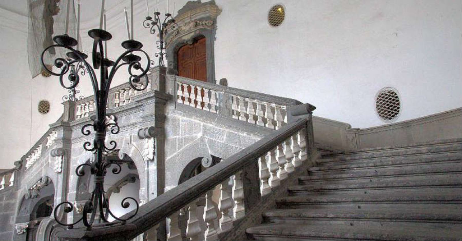 Palazzo Serra di Cassano
