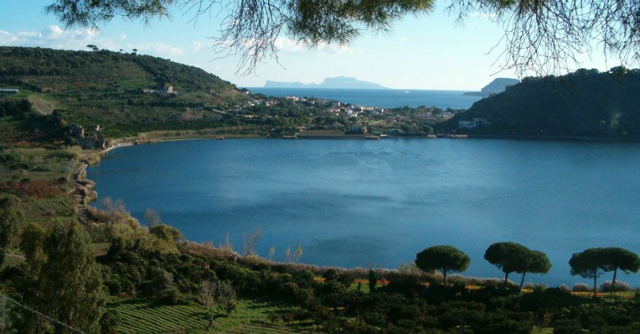 lago-averno