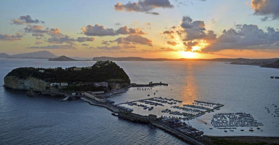 Isola di Nisida