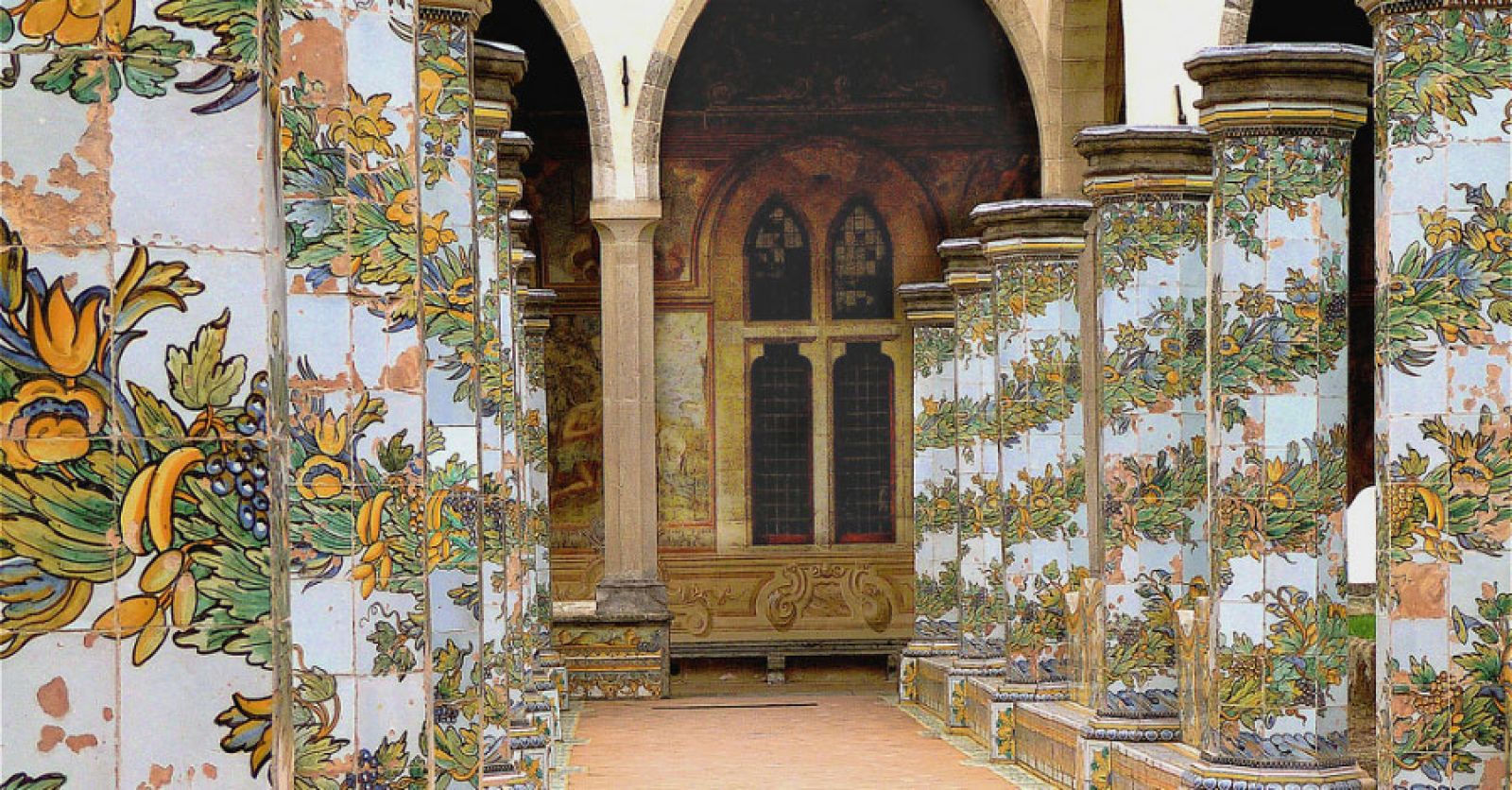 chiostro-santa-chiara